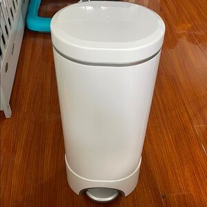 White Pedal Trash Bin